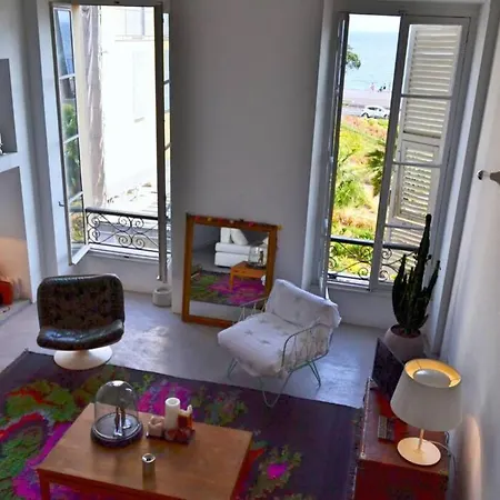 06j - Superb Duplex Loft With Ac - Sea View