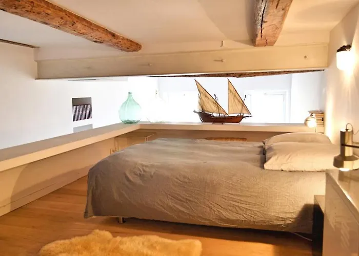 06j - Superb Duplex Loft With Ac - Sea View * Nice